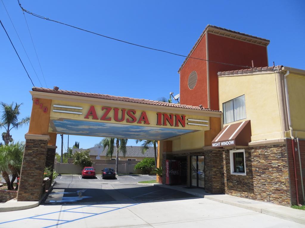 Azusa 2* West Covina